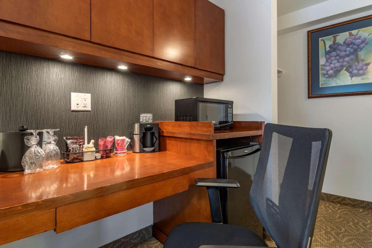 Hotel Penticton, Independent Екстер'єр фото